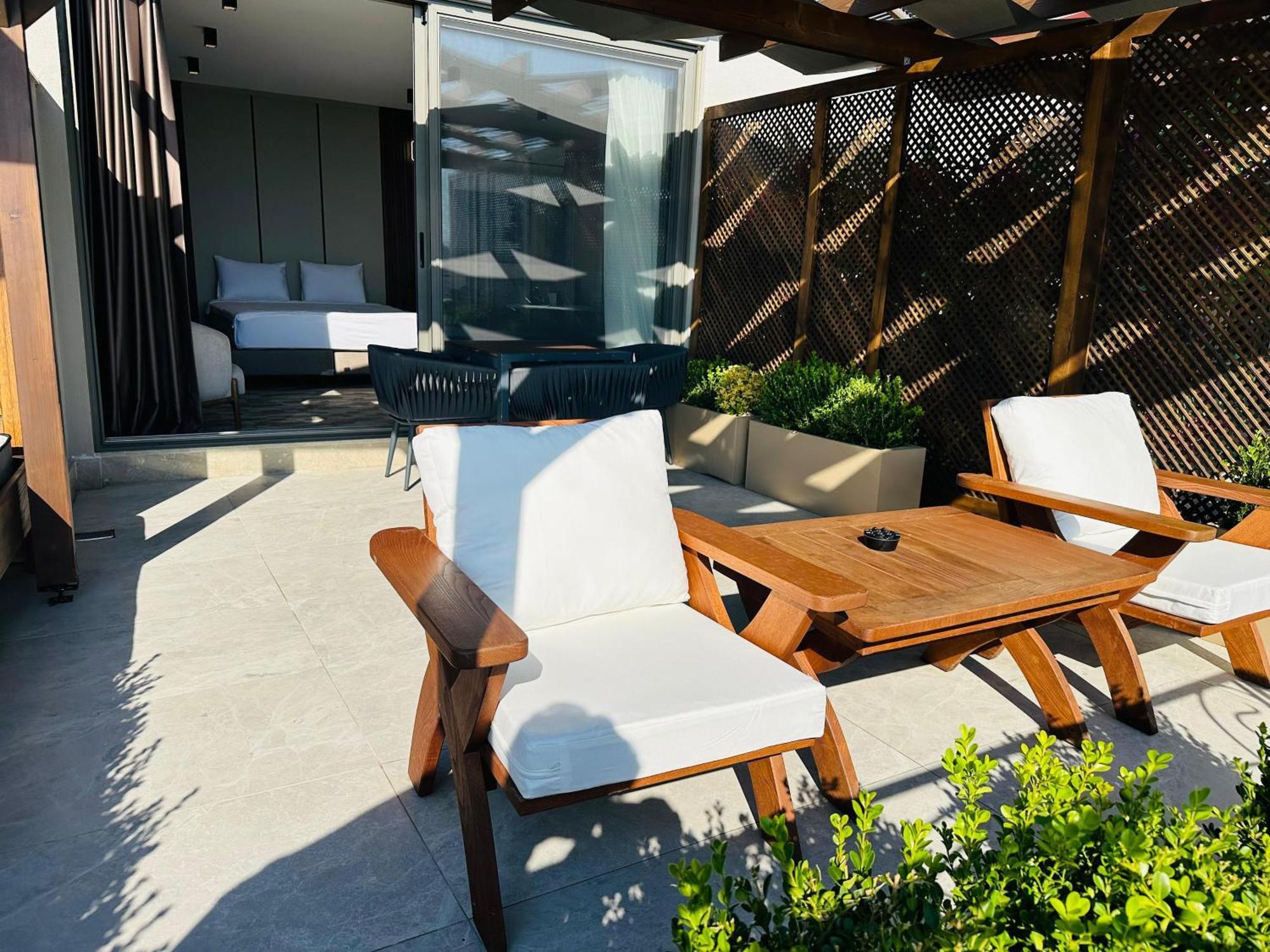 Monalisa Hotels Kusadası Exterior foto